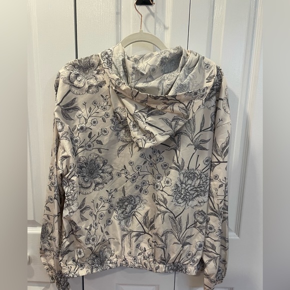 flower print windbreaker - Picture 4 of 6